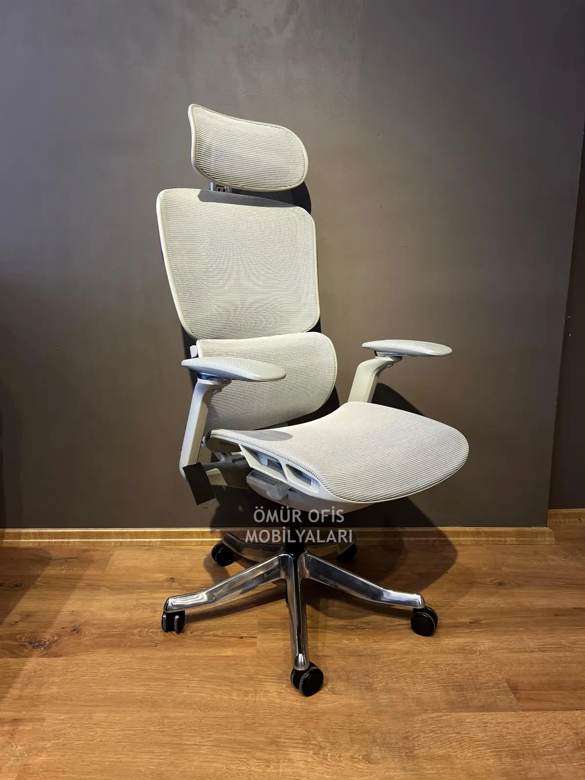 Milano File Makam Koltuğu