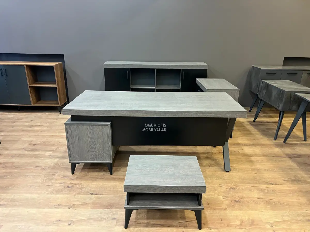 Atanan Makam Takımı + Demir Koltuk Takımı