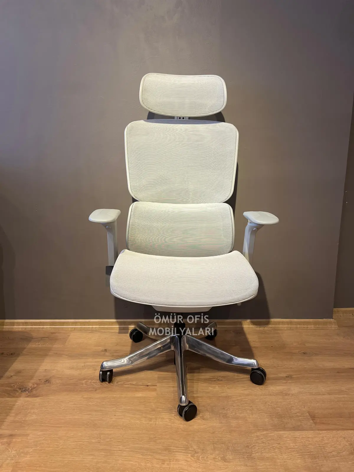 Milano File Makam Koltuğu