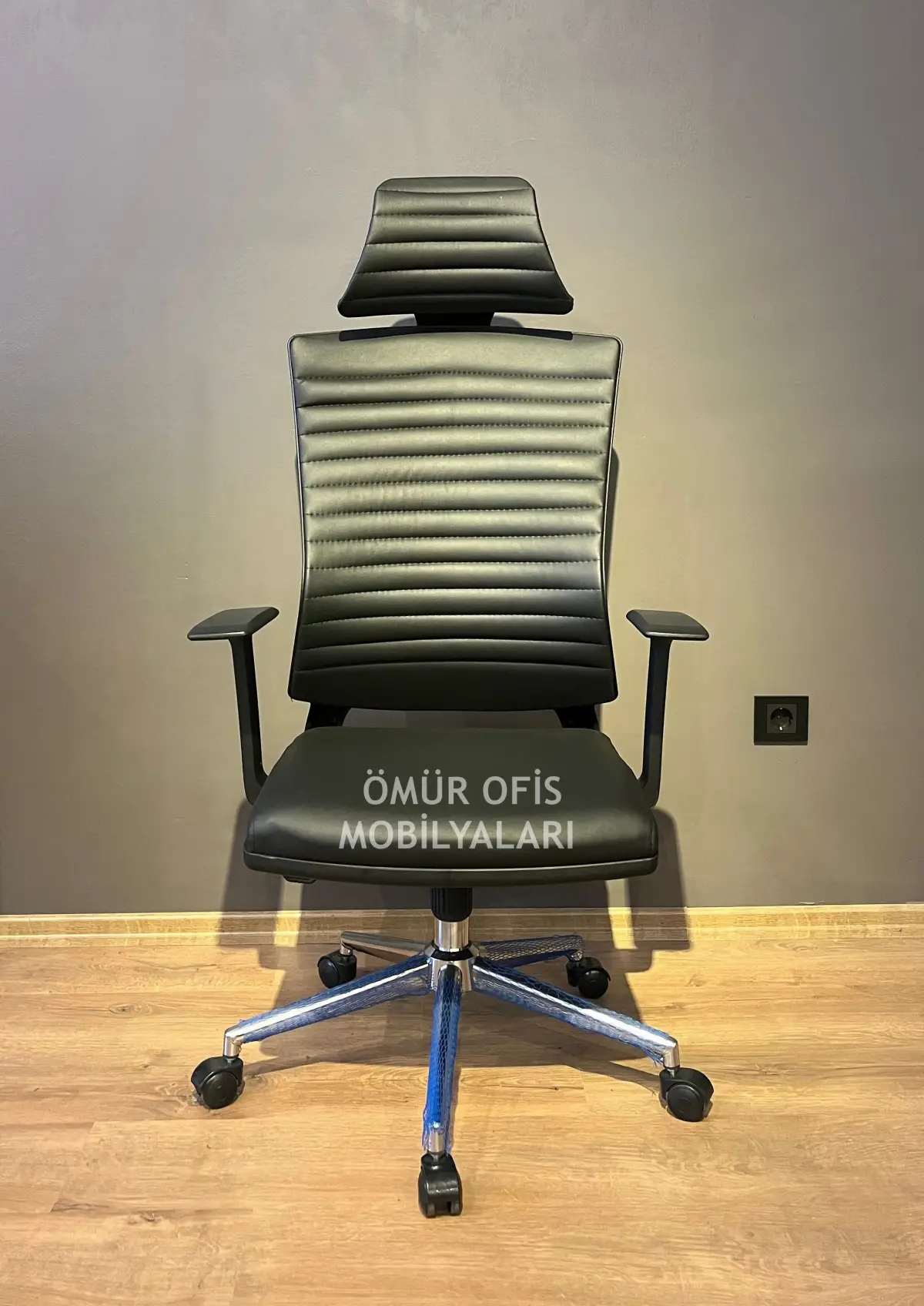 Alice Deri Makam Koltuğu