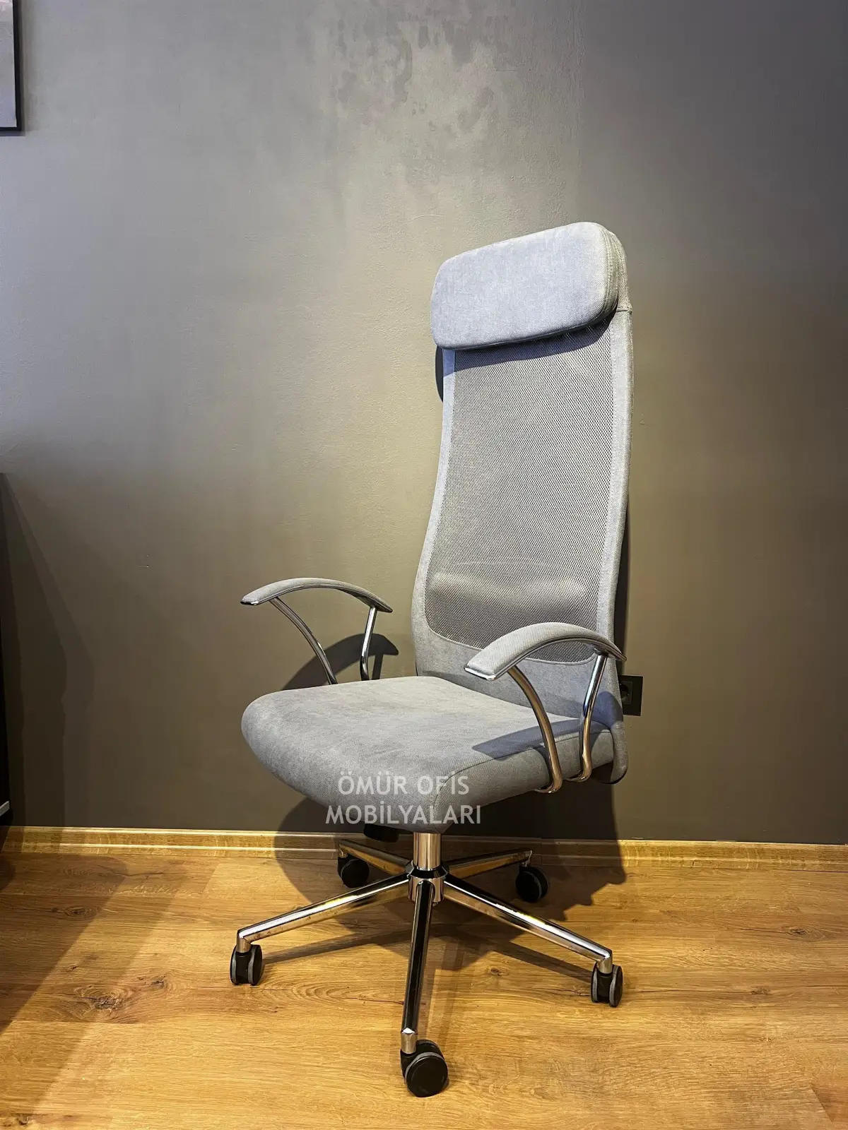 Legas File Makam Koltuğu