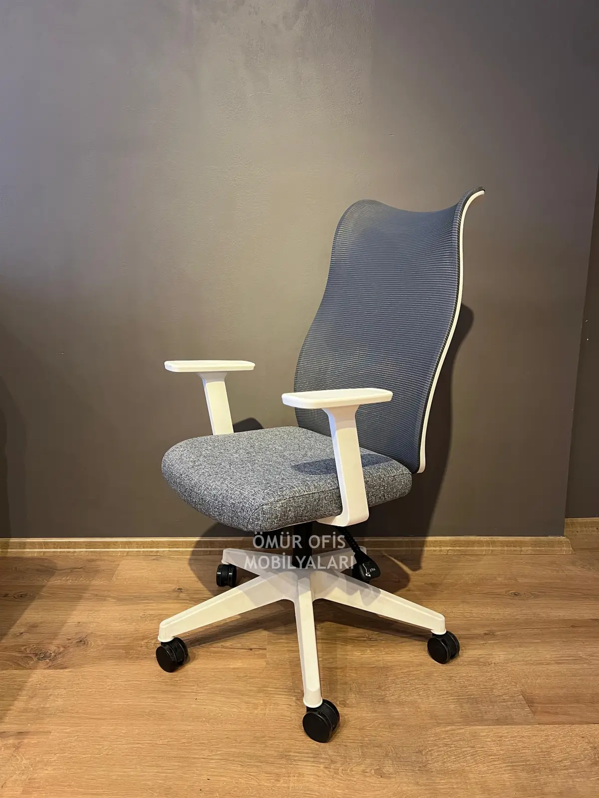 Lucas White Makam Koltuğu