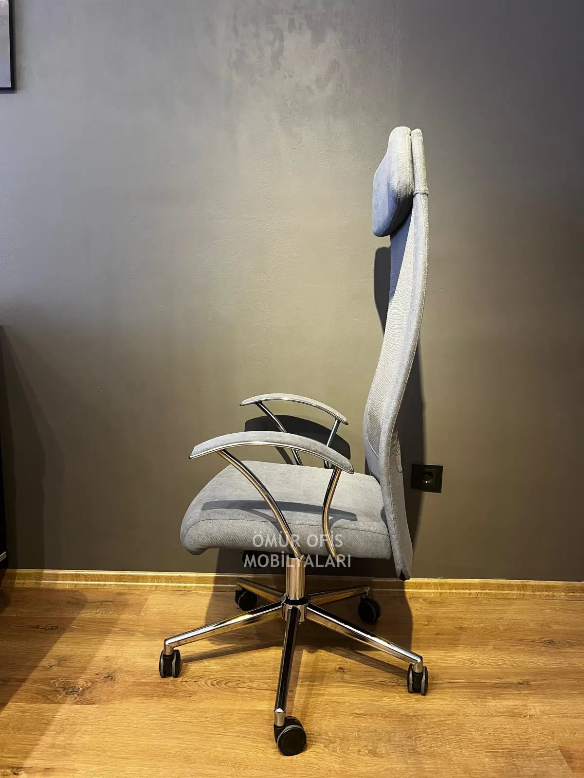 Legas File Makam Koltuğu