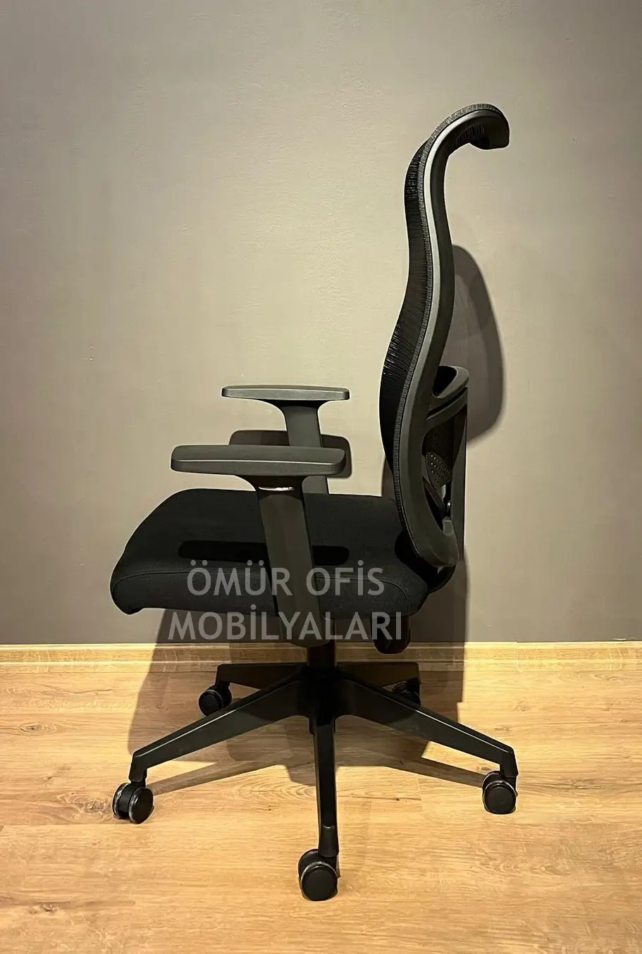 Lucas Black Makam Koltuğu