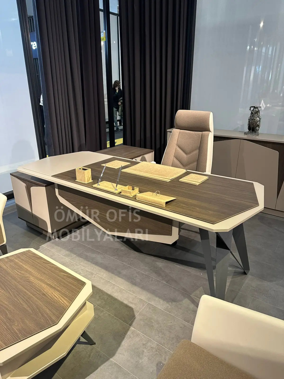 Diagonal Makam Takımı & Hug Oturma Grubu