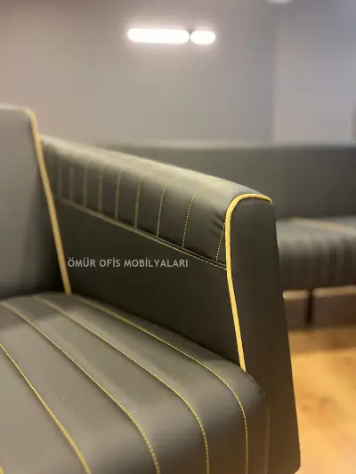 Modena Üçlü Oturma Grubu