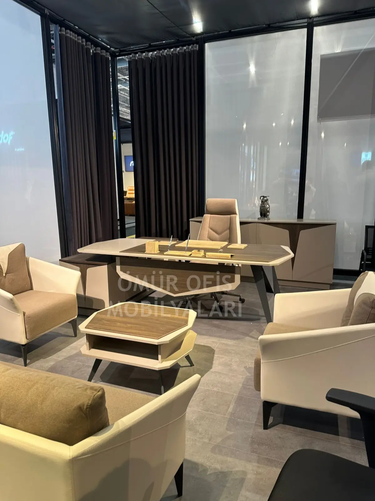 Diagonal Makam Takımı & Hug Oturma Grubu