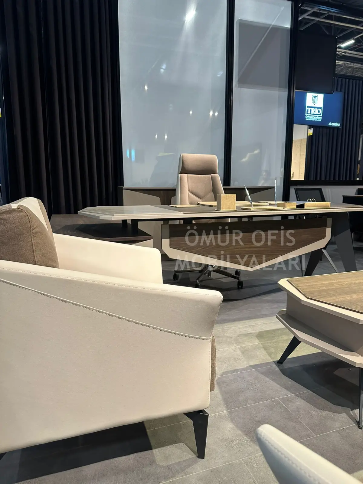 Diagonal Makam Takımı & Hug Oturma Grubu