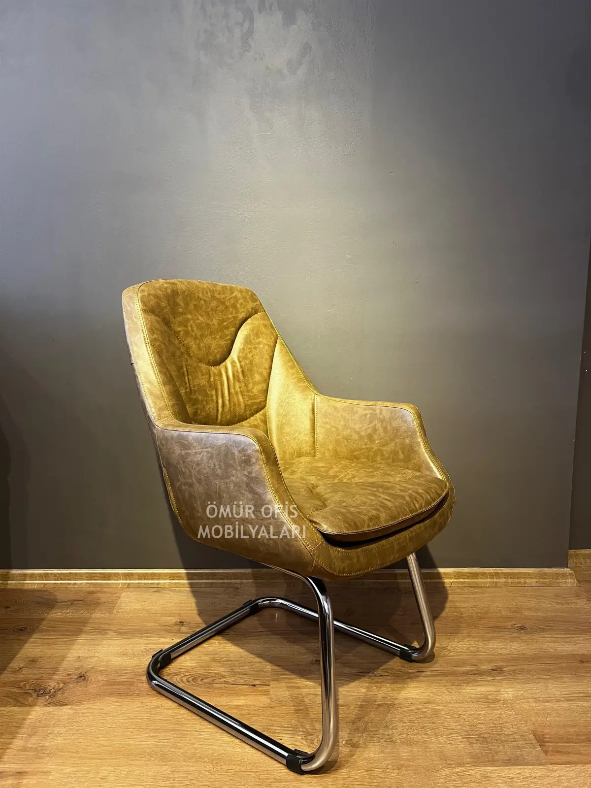 Lady Misafir Koltuğu