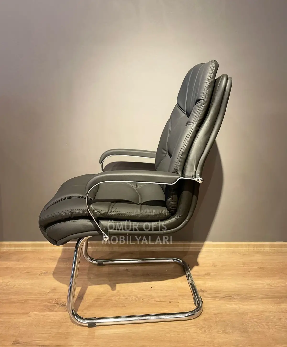 Demba Misafir Koltuğu