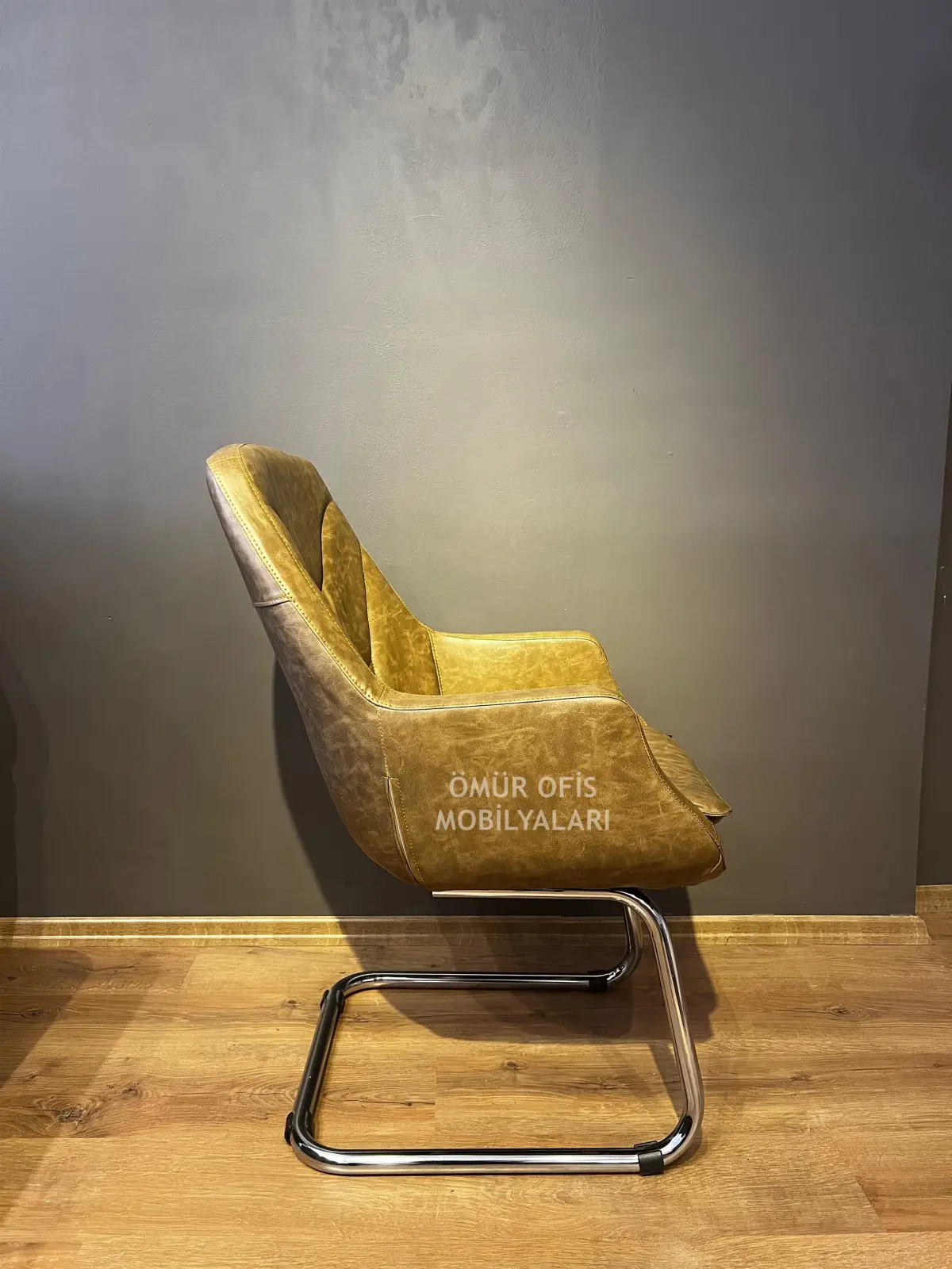 Lady Misafir Koltuğu