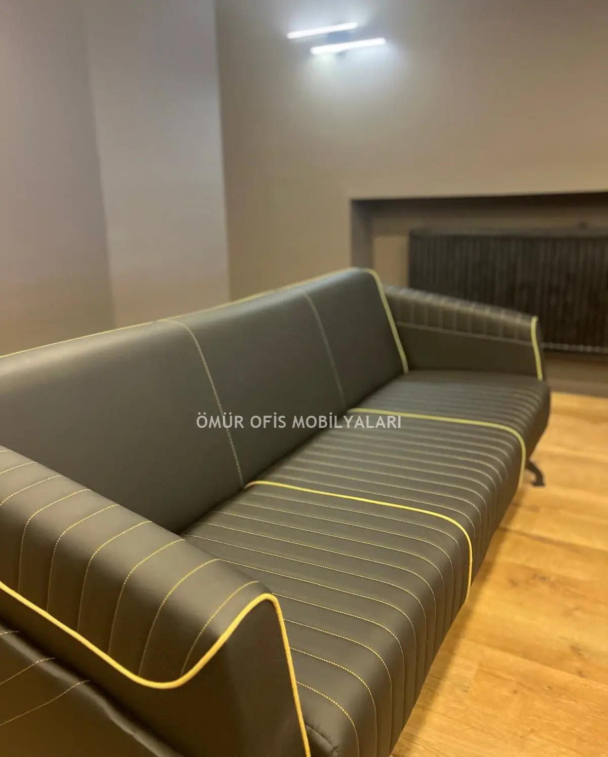 Modena Üçlü Oturma Grubu