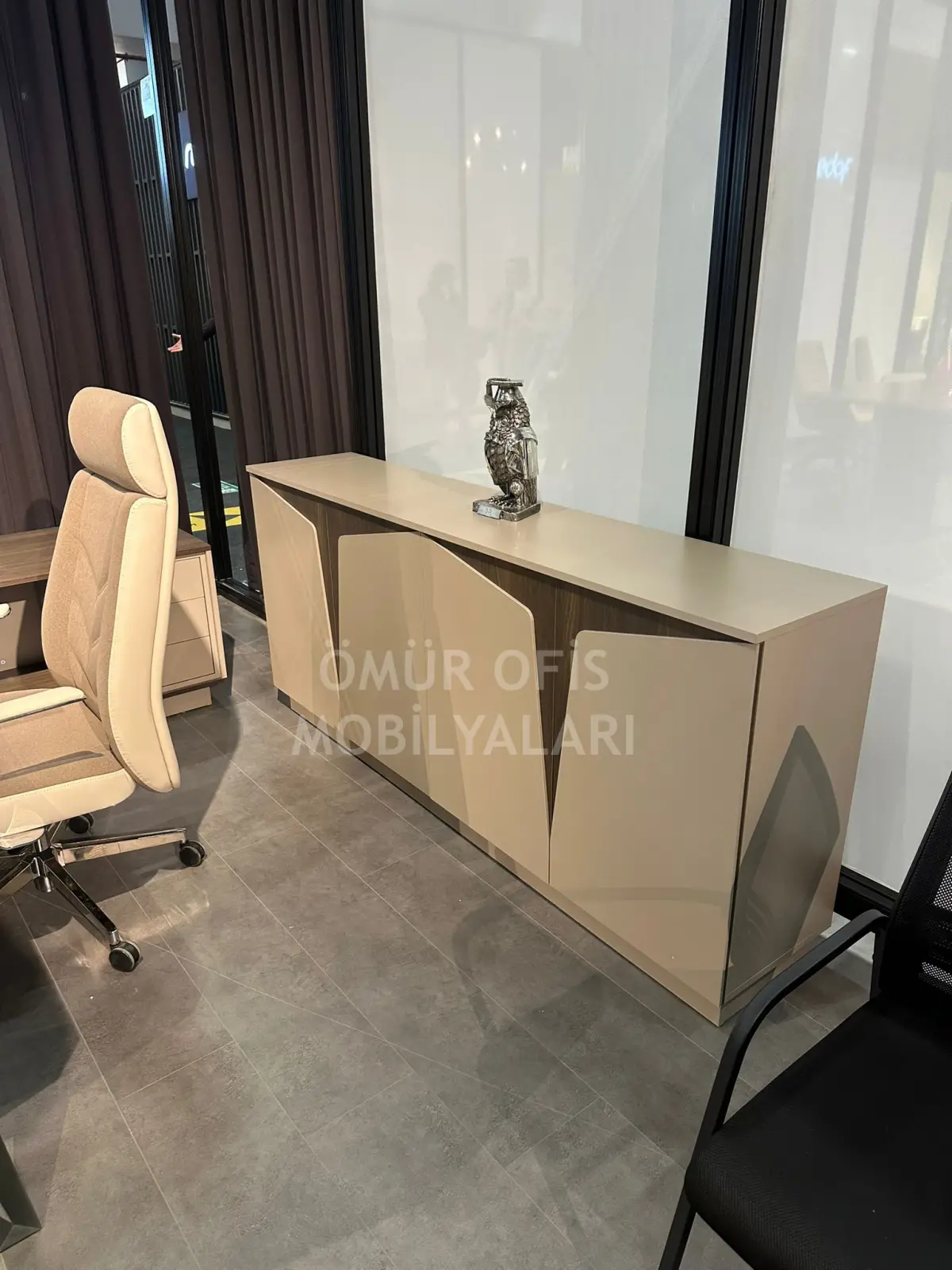 Diagonal Makam Takımı & Hug Oturma Grubu