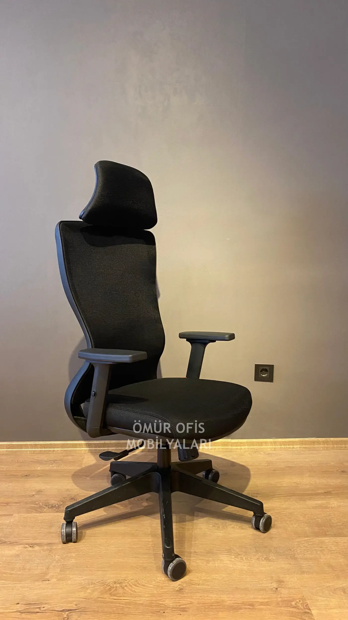 Casella Arya File Makam Koltuğu