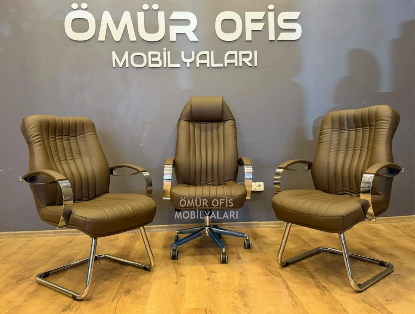 Uzay Çizgili Krom Koltuk Takımı
